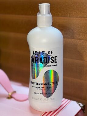 Isle of Paradise Self-Tanning Butter in the Hello Golden Glow